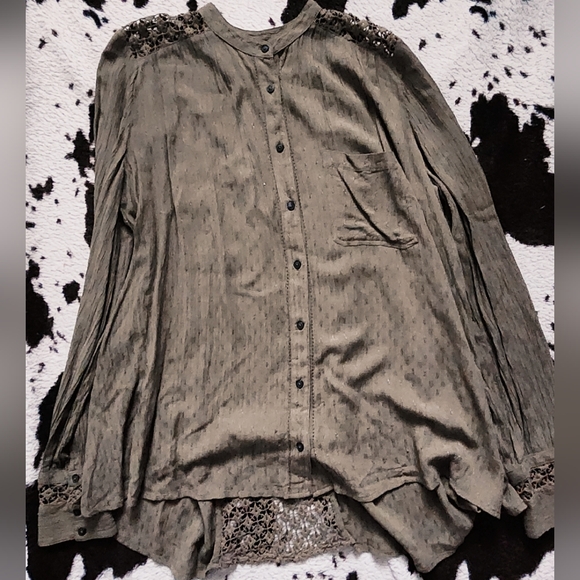 Free People Tops - "FREE PEOPLE" WOMEN'S TUNIC LACE BLOUSE - MOSS GREEN